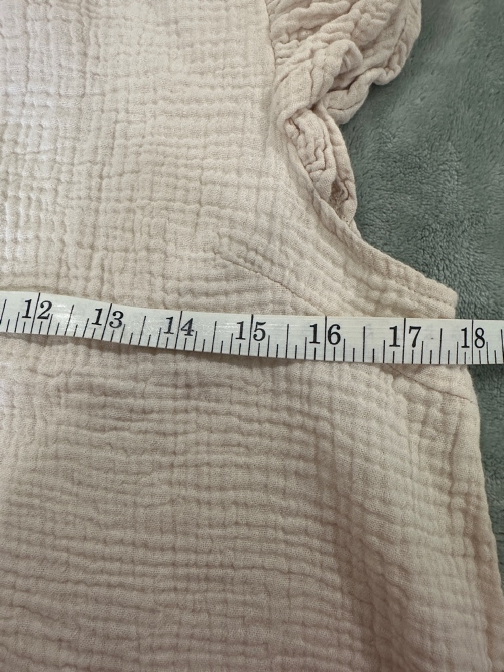 Listicle Cream Textured Short Sleeve Ruffle Top Size M Cotton - Picture 6 of 10